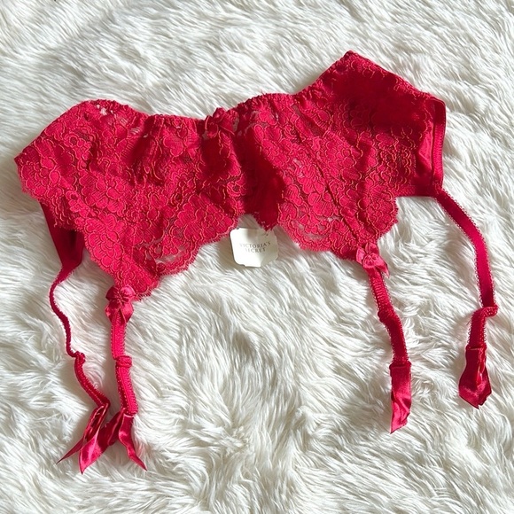 Vintage Victoria’s Secret Garter Belt